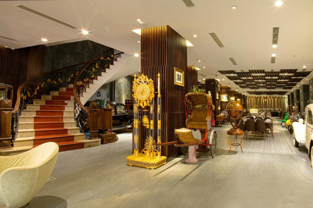 Dong Duong Hotel & Suites