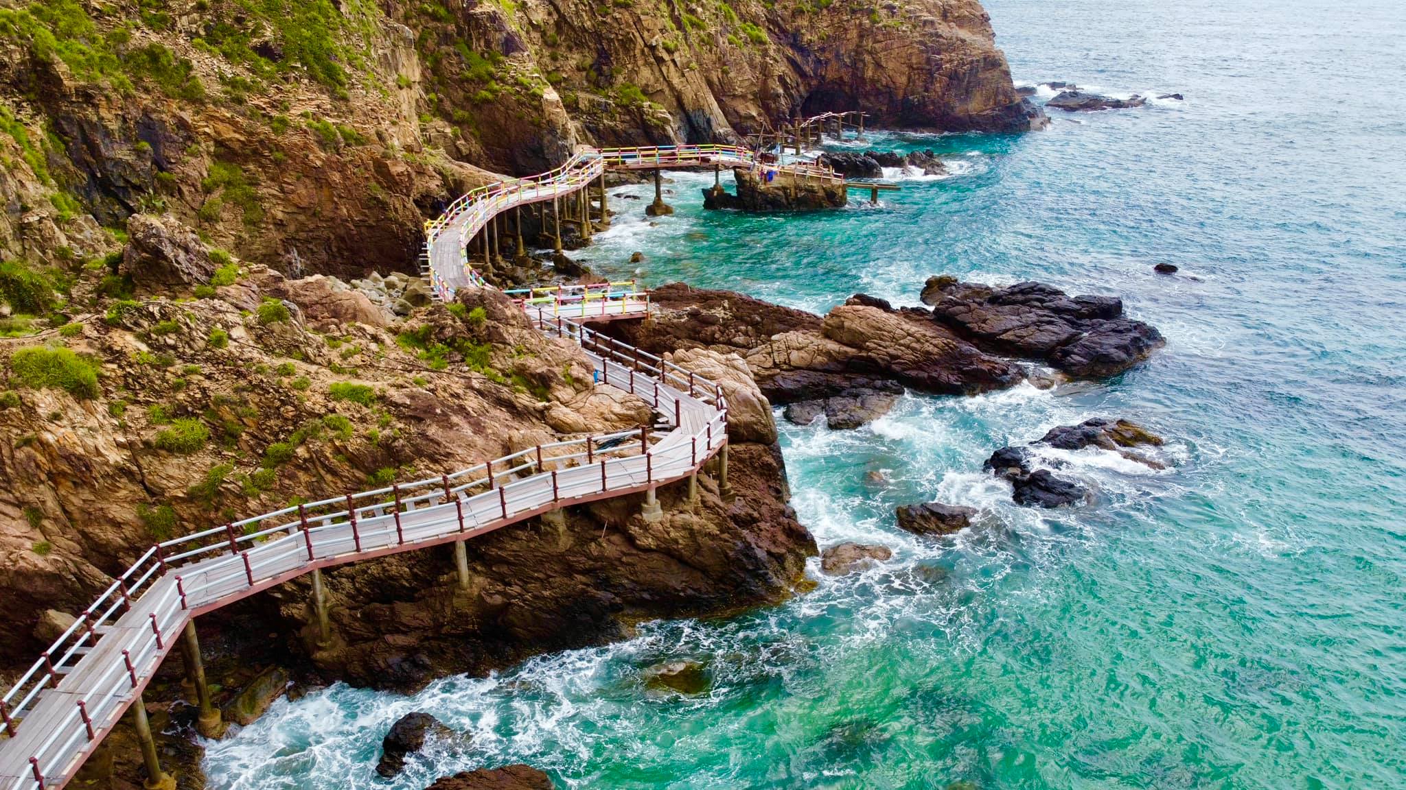 Tour Tham Quan Kỳ Co, Eo Gió Và Hòn Khô